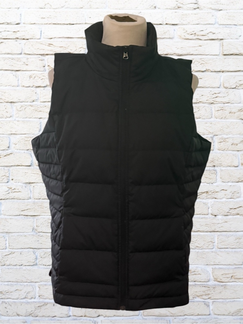 NWT LANDS’ END Women’s Max 600 Down Puffer Vest in Black - Size M 10-12 - Picture 5 of 8